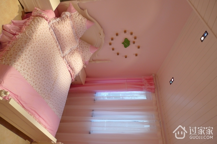 粉色公主房间窗帘布置图片