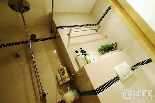 105平极简主义三室欣赏淋浴间