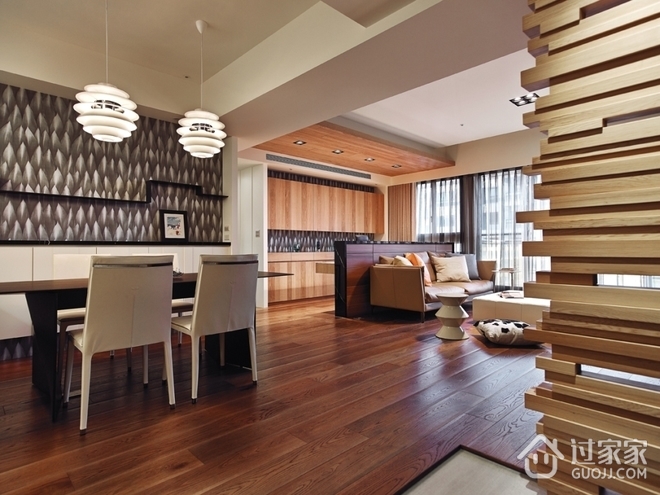 104平木质简约住宅欣赏餐厅设计