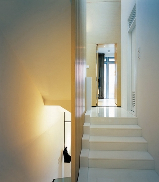 现代风格设计住宅楼梯背景墙
