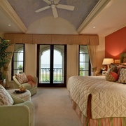 美式海滨度假别墅欣赏卧室