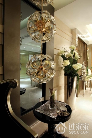 现代古典客厅花朵造型灯