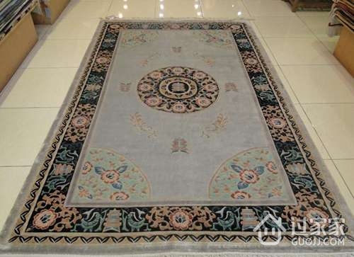 真丝地毯的日常维护与清洗方法