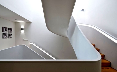现代别墅设计楼梯转角