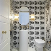 温馨浪漫白色别墅欣赏卫生间设计
