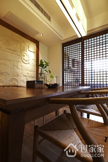 新中式风格质朴三居欣赏餐厅效果