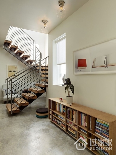 现代风格复式住宅欣赏楼梯间设计