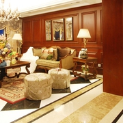 富丽堂皇欧式三居室欣赏客厅