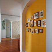 缤纷客厅照片墙装饰图 完美的74平二居室