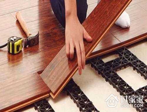 暖芯地板的维护与保养方法