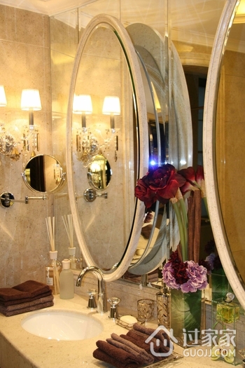 豪华欧式风格洗手间镜子