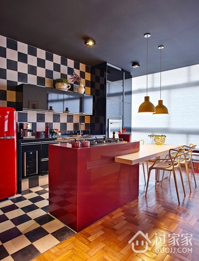 现代舒适彩色公寓欣赏厨房设计