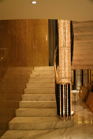 新古典装饰效果图楼梯设计