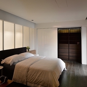 现代裸露肌理时尚住宅卧室设计图