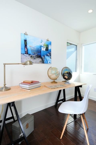 现代室内装饰效果图书桌