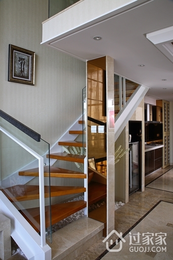 现代复式样板间楼梯