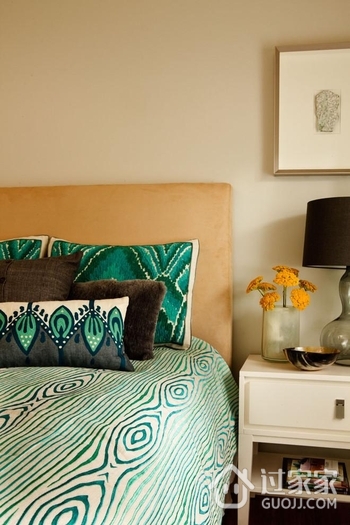 现代风格公寓效果图卧室床头设计