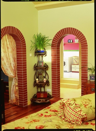 地中海风公寓圆形拱门