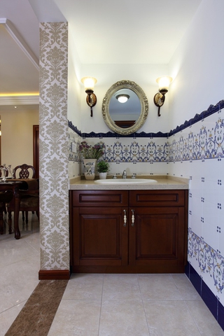 美式风三居室案例欣赏洗手间设计