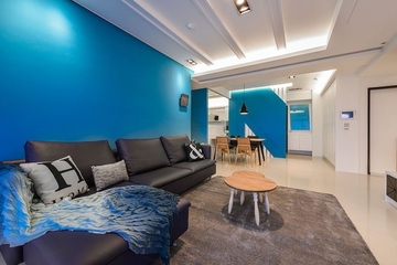 蓝色质感简约住宅欣赏客厅