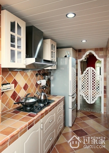 110平田园风格三居室欣赏厨房设计