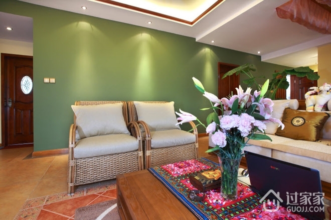 绚丽色彩东南亚住宅欣赏客厅设计