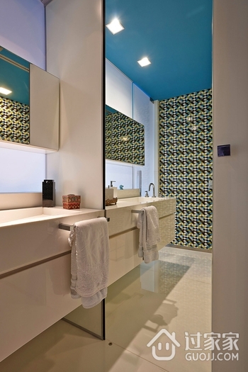 现代舒适彩色公寓欣赏卫生间设计