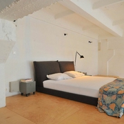 现代创意复式小空间欣赏卧室陈设