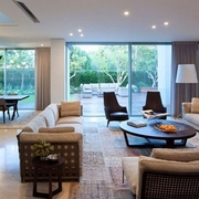 白色现代舒适别墅欣赏客厅设计