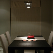 现代风格复式餐桌