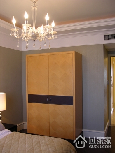 欧式风格复式楼卧室衣柜