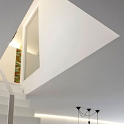 白色复式现代设计欣赏楼梯间设计