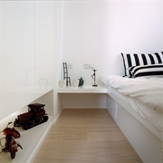 76平白色现代两居案例欣赏卧室局部
